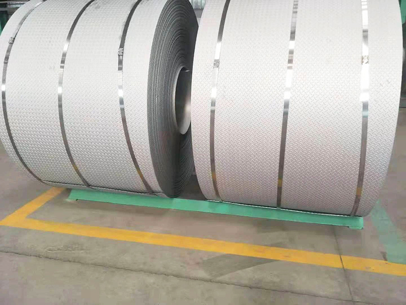 Stainless steel plate